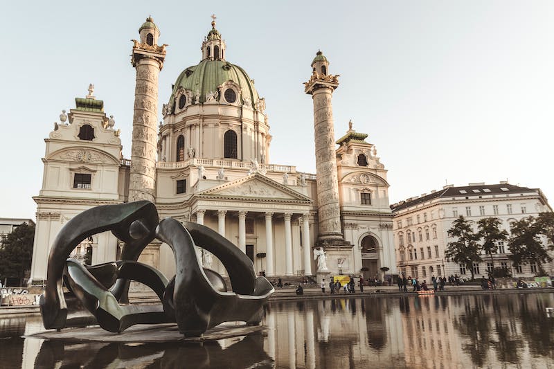香港城市大学留学生补考申请在国内考试可以吗？
