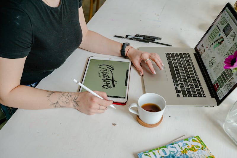 留学生机器人辅导费用是多少？